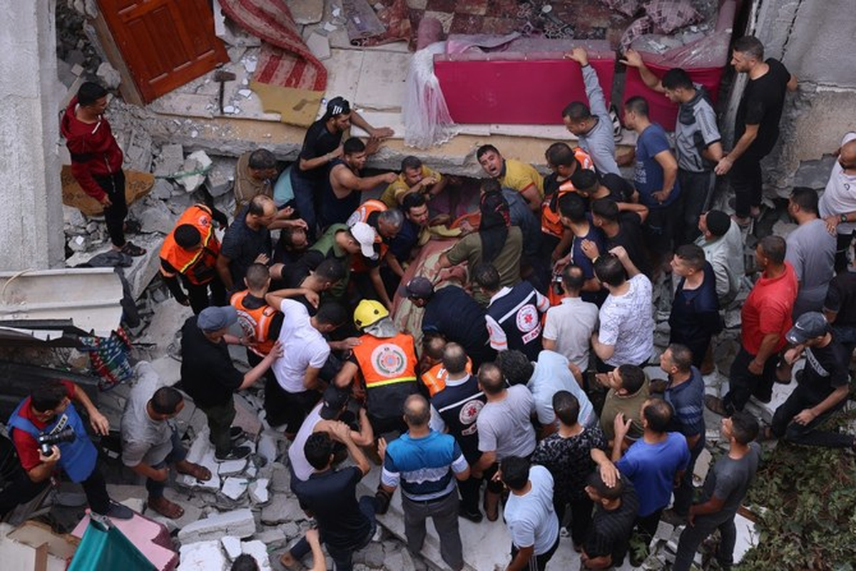 El Ministerio de Salud de Gaza dijo que 413 personas, incluidos 78 niños y 41 mujeres, murieron en el territorio tras los ataques israelíes. El Ministerio de Salud de Gaza dijo que 413 personas, incluidos 78 niños y 41 mujeres, murieron en el territorio tras los ataques israelíes.