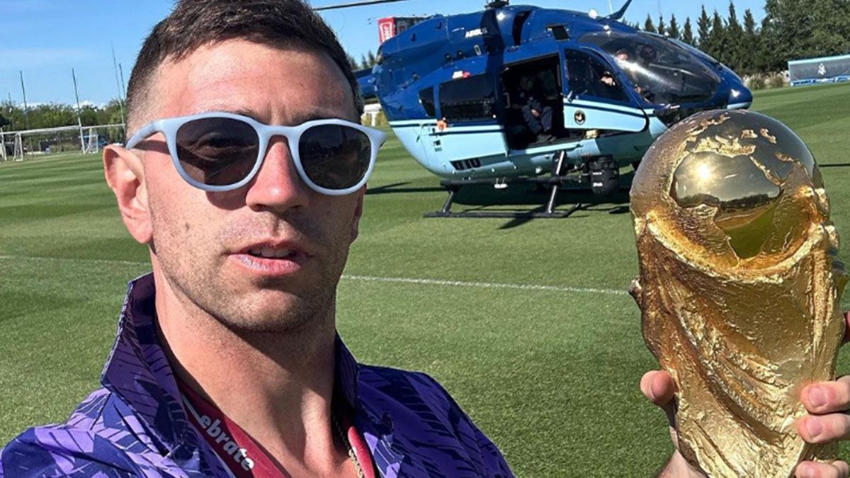 La Selección Argentina campeona del mundo en Qatar 2022 sobrevoló la ciudad de Buenos Aires y regresó al predio de Ezeiza. (Foto: Noticias Argentinas)