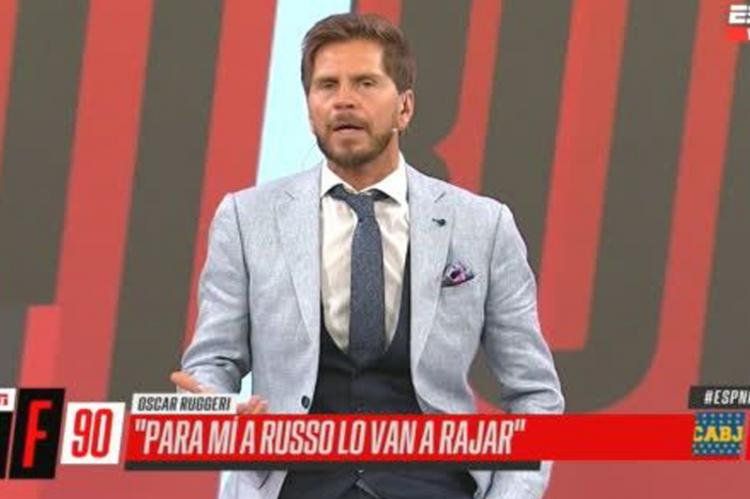 Sebastián Vignollo durante la conducción del programa ESPN F90.