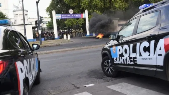 Policías versus policías: Se suman efectivos y hay cortocircuito con el jefe de la fuerza
