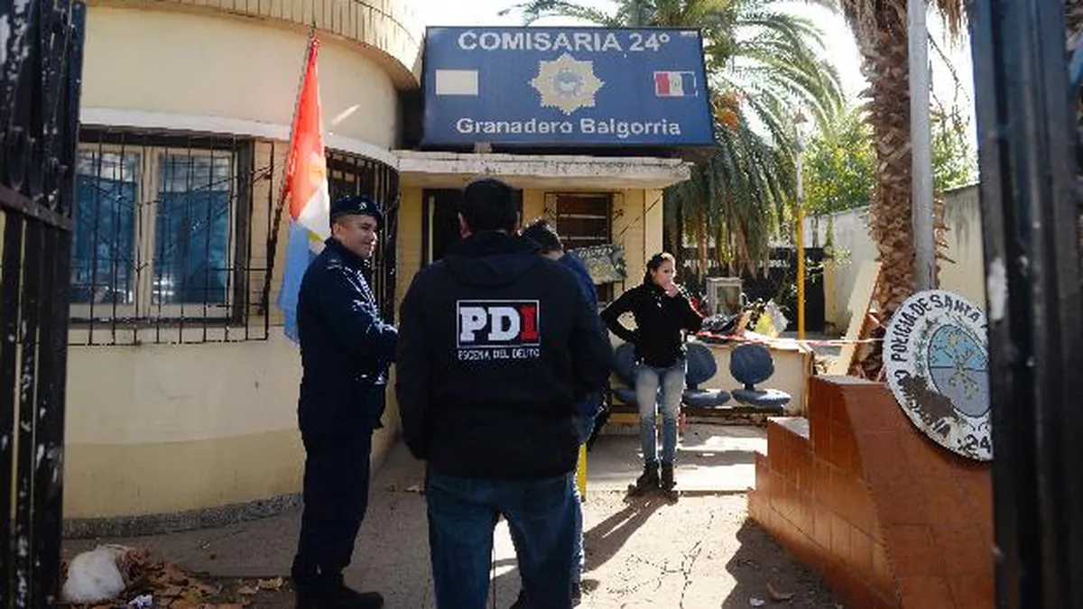 La comisaría 24° donde los presos que se amotinaron para que los trasladen. La comisaría 24° donde los presos que se amotinaron para que los trasladen.
