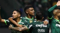 Palmeiras con un pie y medio en cuartos