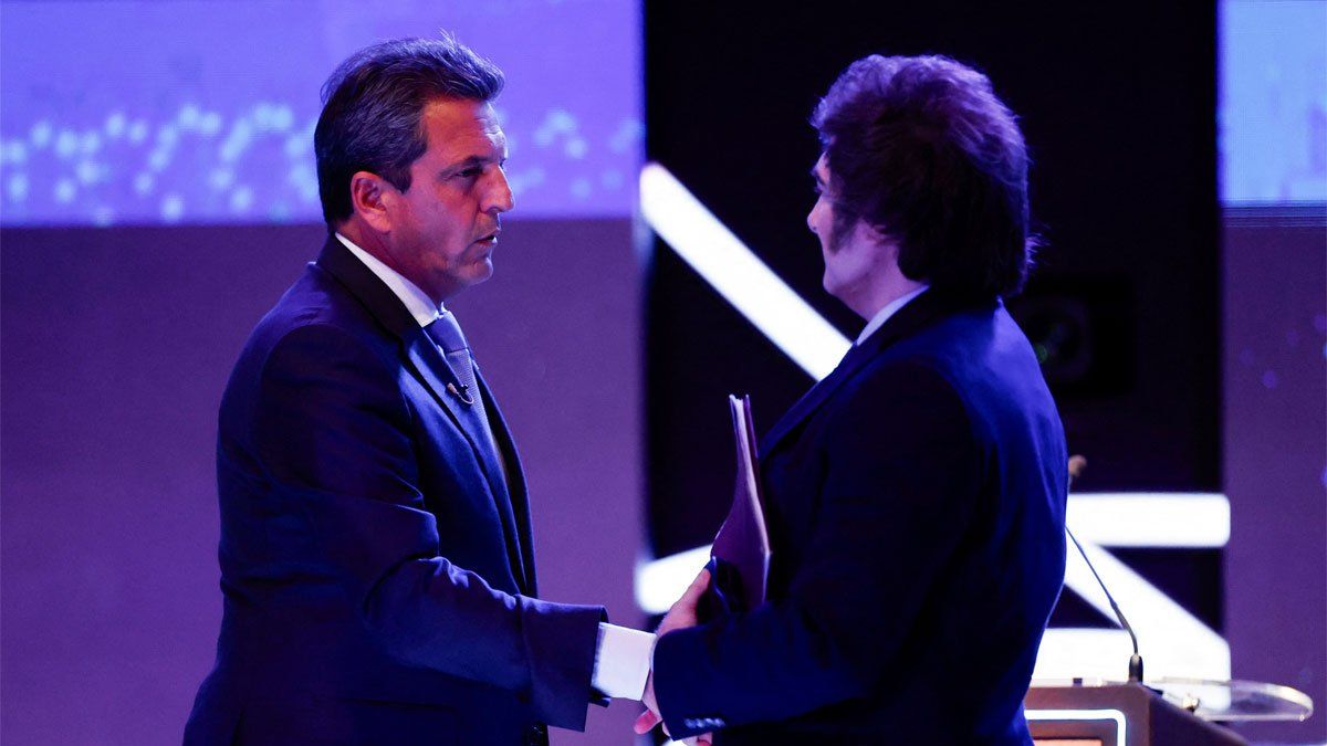 Sergio Massa y Javier Milei. Encuestas coinciden en una paridad de cara al balotaje. Sergio Massa y Javier Milei. Encuestas coinciden en una paridad de cara al balotaje.