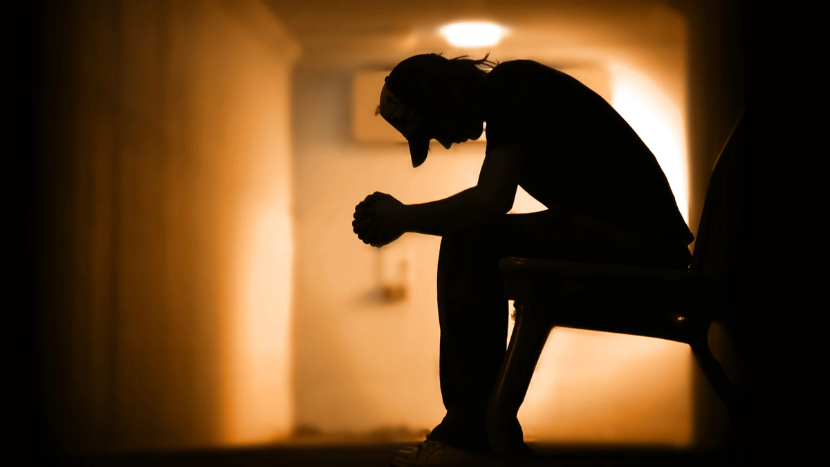 Este 10 de septiembre se conmemora el Día para la Prevención del Suicidio, una pandemia mundial que es la segunda causa de muerte en los jóvenes. En Argentina, los hombres son los más afectados. Este 10 de septiembre se conmemora el Día para la Prevención del Suicidio, una pandemia mundial que es la segunda causa de muerte en los jóvenes. En Argentina, los hombres son los más afectados.