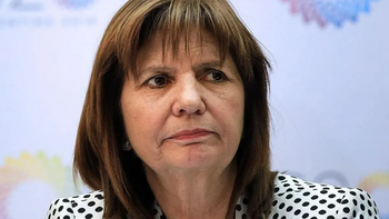 Patricia Bullrich dijo hoy que la estatal Intercargo tiene que dejar de existir. Patricia Bullrich dijo hoy que la estatal Intercargo tiene que dejar de existir.