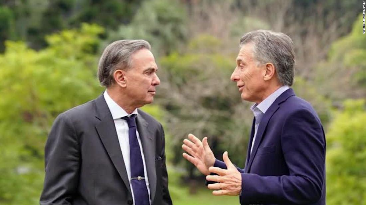 Miguel Ángel Pichetto junto a su excompañero de fórmula Mauricio Macri.