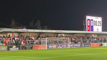 St James’ Park, el estadio del Exeter City en Devon, donde terminó el hincha del Barcelona tras confundirse de destino. St James’ Park, el estadio del Exeter City en Devon, donde terminó el hincha del Barcelona tras confundirse de destino.