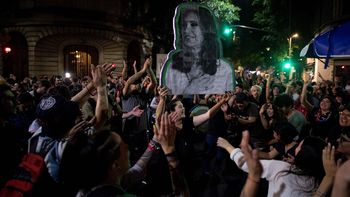 Condena a CFK: Los K amenazan con marchas y paro para el martes (6/12)