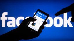 altText(Facebook Papers más el robo de datos, receta para el desastre)}