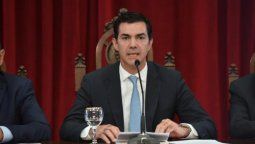 altText(Urtubey desde Salta con discurso de campaña)}