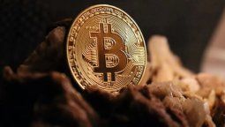 Bitcoin cae bajo un nivel crítico y reaviva el debate del ciclo