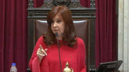 CFK cruzó a una senadora que la llamó 