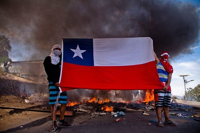La calma y paciencia que habían mostrado los habitantes del norte del país tras el terremoto de 8,2° que magnitud que los afectó esta semana parece estar llegando a su fin, frente a la demora en la reposición de los servicios básicos, el aislamiento y la