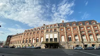 Karina Milei (la jefa) en Mar del Plata para ordenar la tropa