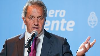 Daniel Scioli. Daniel Scioli.