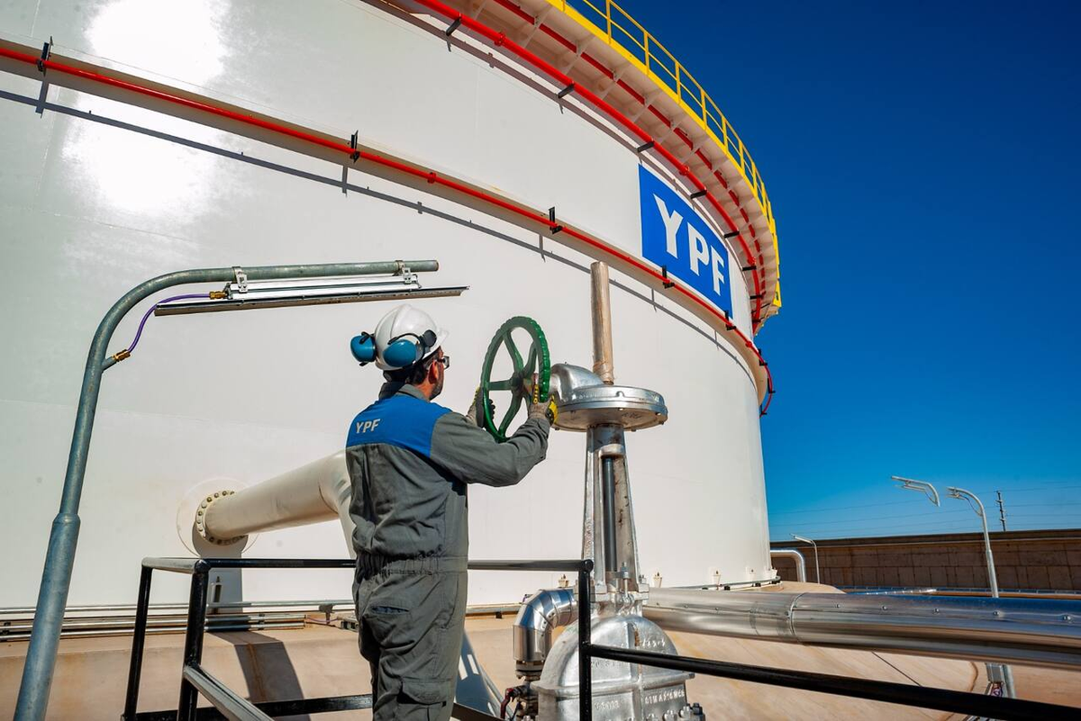 Jornada negativa para YPF, Vista y Pampa Energía.