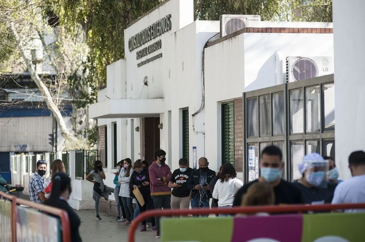 Más filas en efectores públicos. Más filas en efectores públicos. 