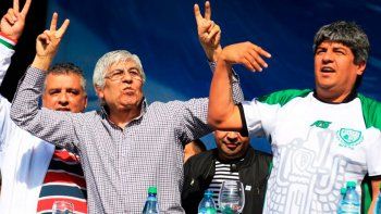 Camioneros perdió la categoría y sufre todo el clan Moyano. Camioneros perdió la categoría y sufre todo el clan Moyano.