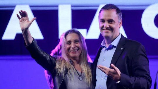 Karina Milei suple al desgastado Manuel Adorni, quien busca sobrepasar la tormenta. Karina Milei suple al desgastado Manuel Adorni, quien busca sobrepasar la tormenta.