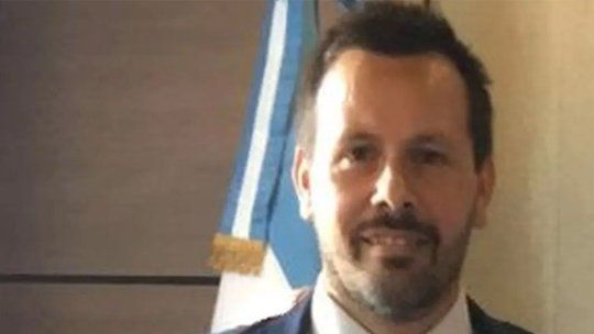 GuillermoCimadevilla, identificado como hincha de Independiente, le dio una buenanoticia a Racing, le levantó la sanción y podrá recibir a River con público. GuillermoCimadevilla, identificado como hincha de Independiente, le dio una buenanoticia a Racing, le levantó la sanción y podrá recibir a River con público.