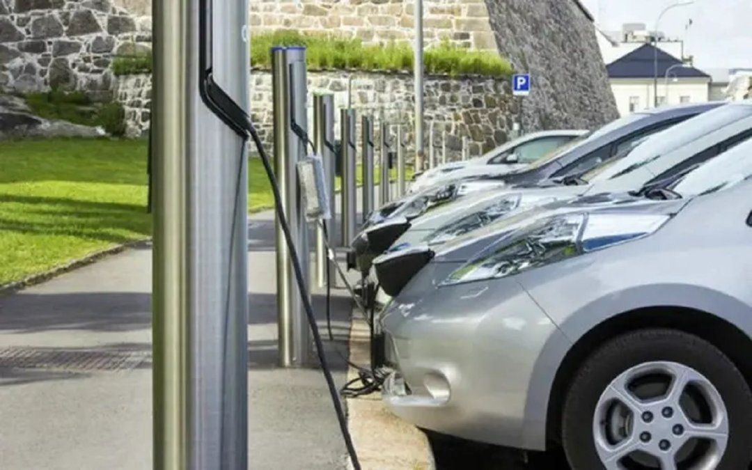 Auto eléctrico 2026: Lo que cuesta cargarlo te va a sorprender