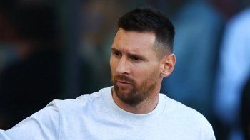 Messi y un nuevo cambio de look Messi y un nuevo cambio de look