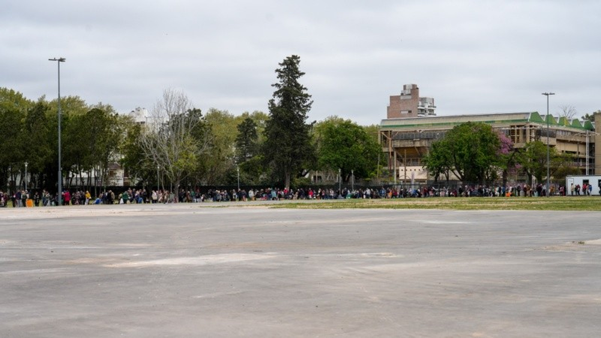 Cada martes aumenta la cantidad de gente para llegar a Leda. Cada martes aumenta la cantidad de gente para llegar a Leda. 