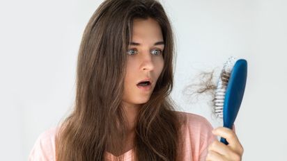 Caída del cabello: ¿Cuándo preocuparse realmente?
