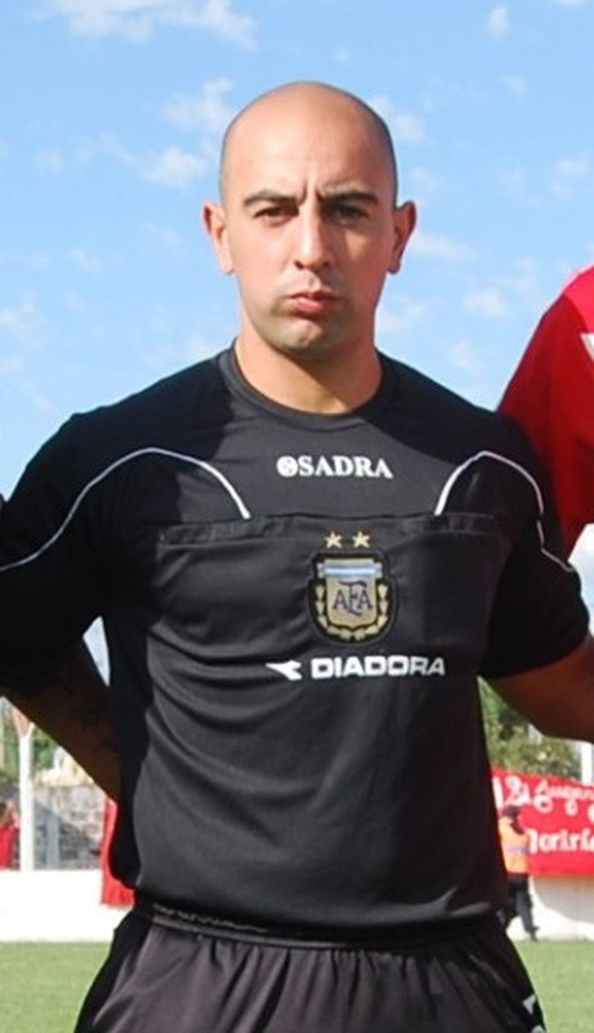 Nahuel Vi&ntilde;as, el pol&eacute;mico arbitro del ascenso del f&uacute;tbol del interior.