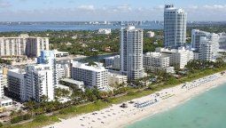 Miami esperaba una ola turística por el Mundial 2026, pero las reservas hoteleras avanzan más lento de lo previsto en una ciudad clave para los hinchas latinoamericanos. Miami esperaba una ola turística por el Mundial 2026, pero las reservas hoteleras avanzan más lento de lo previsto en una ciudad clave para los hinchas latinoamericanos.