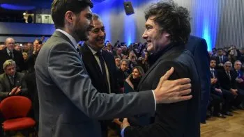 Maximiliano Pullaro inicia una nueva etapa de relación con el Gobierno