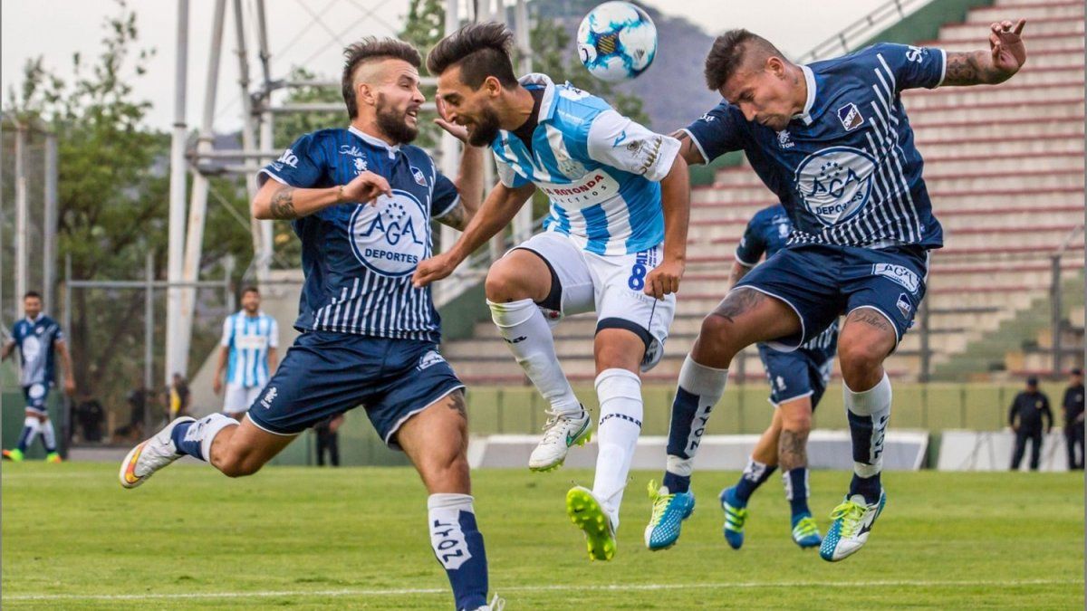 Fútbol Uruguayo en coma: El video viral que publicó Peñarol - Golazo24