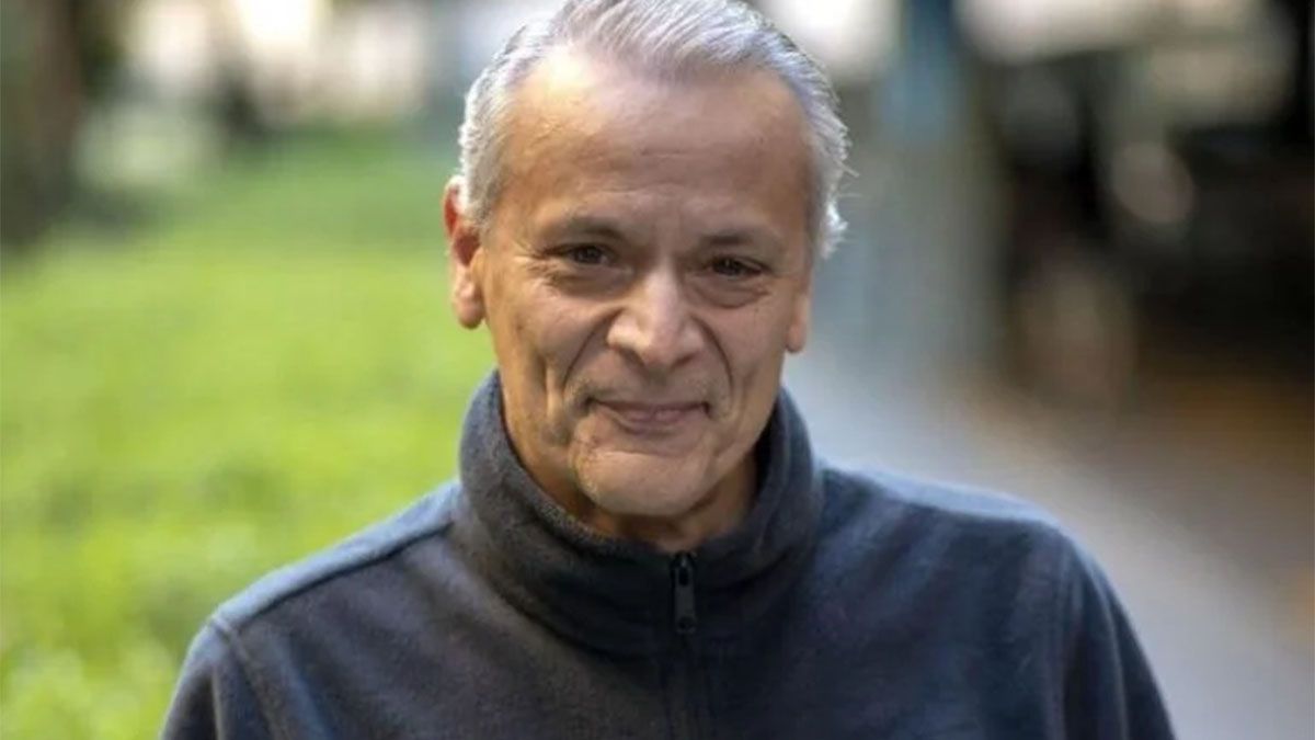 Javier Castrilli disparó contra la actuación del árbitro Yael Falcón Pérez tras la derrota de Vélez ante Central Córdoba 0-1 en la final de la Copa Argentina. Javier Castrilli disparó contra la actuación del árbitro Yael Falcón Pérez tras la derrota de Vélez ante Central Córdoba 0-1 en la final de la Copa Argentina.