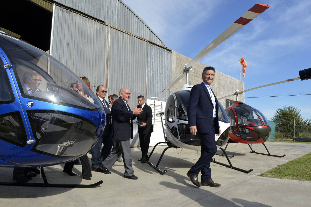 Mauricio Macri en una visita a Cicaré como presidente en 2017. Foto: Presidencia