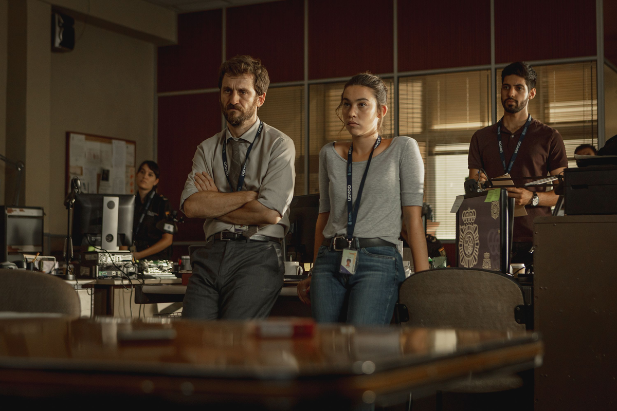 Netflix tiene una de las miniseries más cargadas de intriga, acción y misterio pero con un toque oscuro. Perfecta si querés maratonear y dejarte atrapado hasta el final. Netflix tiene una de las miniseries más cargadas de intriga, acción y misterio pero con un toque oscuro. Perfecta si querés maratonear y dejarte atrapado hasta el final.