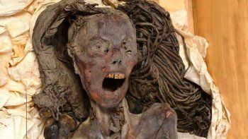 Una momia con una historia increíble. Una momia con una historia increíble.