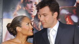 Jennifer Lopez confirma su romance con Ben Affleck.