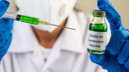 Vacunas, ¿más cerca?: Parte el vuelo a Rusia (si autoriza Moscú), mientras el Gobierno negocia con Pfizer