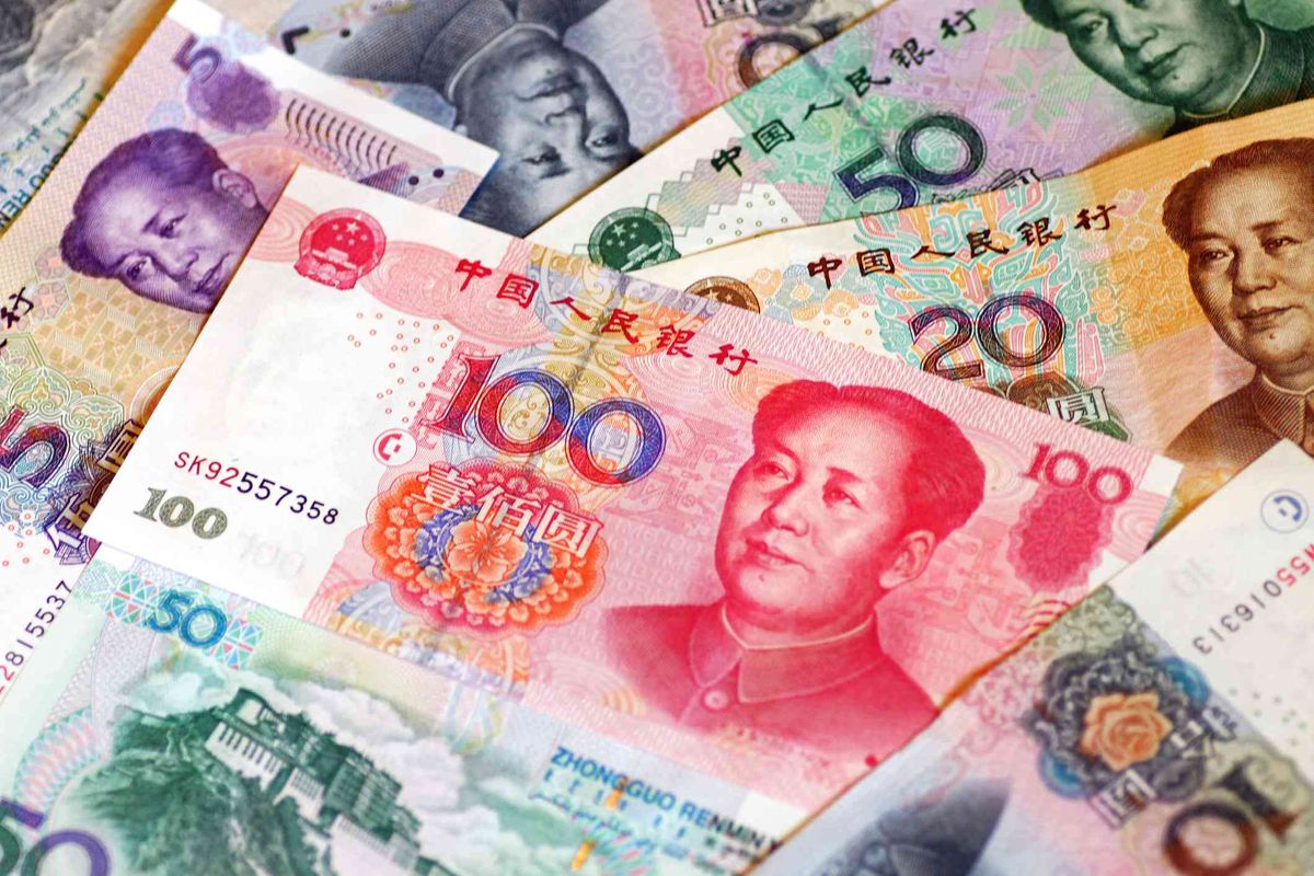 Renminbi, moneda de China en avance hasta 2022 pero la guerra comercial con USA lo ha golpeado.