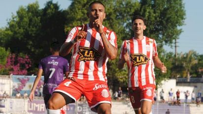 Barracas Central de Tapia a la final (con árbitro amigo)