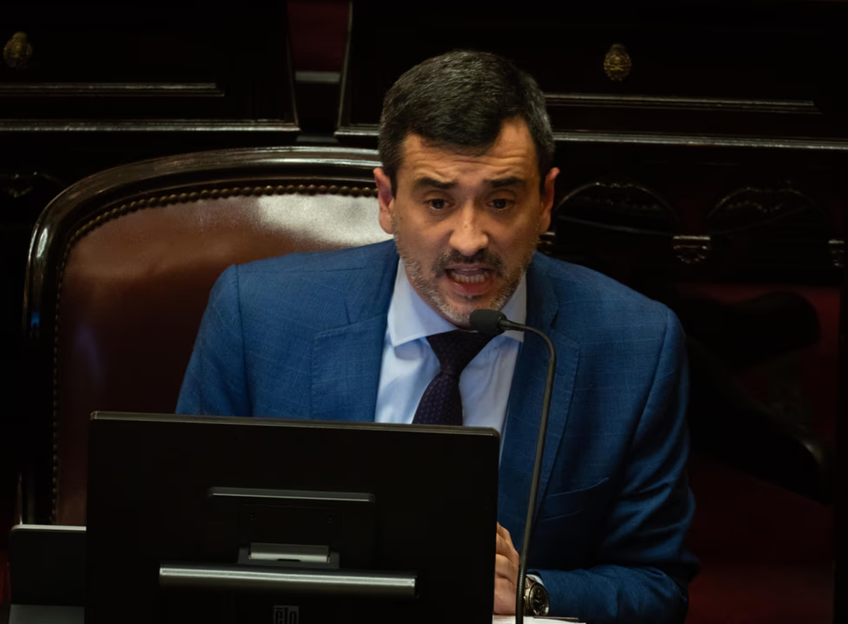 Senador Agustín Coto Senador Agustín Coto