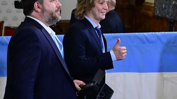 Alcohol al volante y choque en la costa: Una influencer cercana a Milei dio 1,89