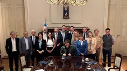 Javier Milei con sus ministros en el compartir de fin de año.