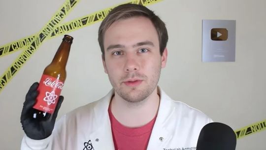 Un youtuber que crea contenido científico dice haber recreado la Coca-Cola en su laboratorio. Ahora, el secreto mejor guardado de la emprsa empieza a tambalear. Un youtuber que crea contenido científico dice haber recreado la Coca-Cola en su laboratorio. Ahora, el secreto mejor guardado de la emprsa empieza a tambalear.