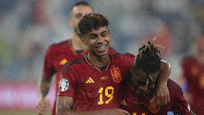 Lamine Yamal, de la escuela a la Eurocopa y de la Eurocopa a la escuela