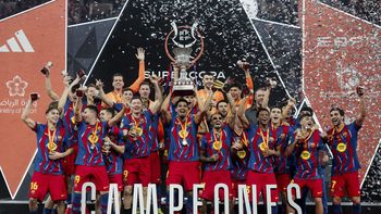 Barcelona se consagró campeón de la Supercopa de España, que se jugó -una vez más-, en tierras de uno de los jugadores más fuertes del Golfo de Pérsico Barcelona se consagró campeón de la Supercopa de España, que se jugó -una vez más-, en tierras de uno de los jugadores más fuertes del Golfo de Pérsico