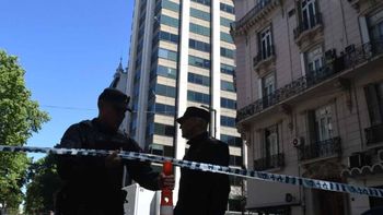 tension en la embajada de israel: detienen a un iraqui que tendria falsos documentos tension en la embajada de israel: detienen a un iraqui que tendria falsos documentos