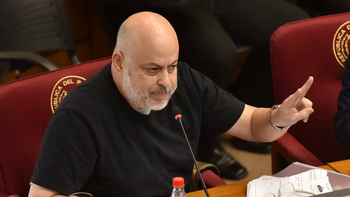 Según Stilber Valdés, Paraguayo Payo Cubas, lidera en las encuestas. Según Stilber Valdés, Paraguayo Payo Cubas, lidera en las encuestas.