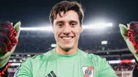 En River nadie va a poder creer lo que contaron sobre Santiago Beltrán: Cobra menos que... En River nadie va a poder creer lo que contaron sobre Santiago Beltrán: Cobra menos que...