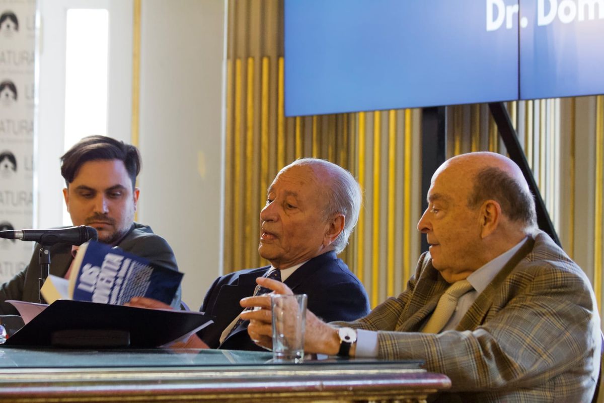 Eduardo Menem, entre Domingo Cavallo y Ramiro Marra.